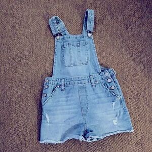 No Boundaries Jeans cut off overalls juniors size large 11-13